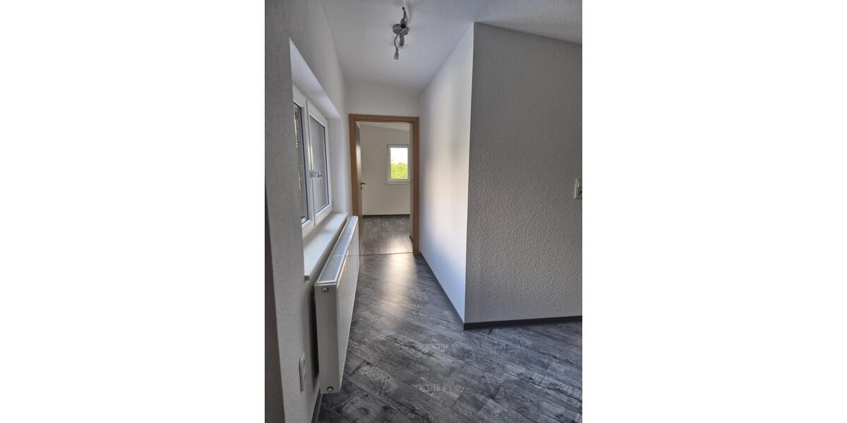 Dachgeschoßwohnung Ganderkesee - 5 Zimmer, 85 m&sup2;, 850&euro; | Angebot:26648691