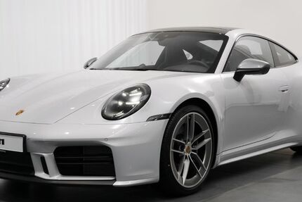 Porsche 992 4.900 km 149.890 &euro; Oldenburg 26123