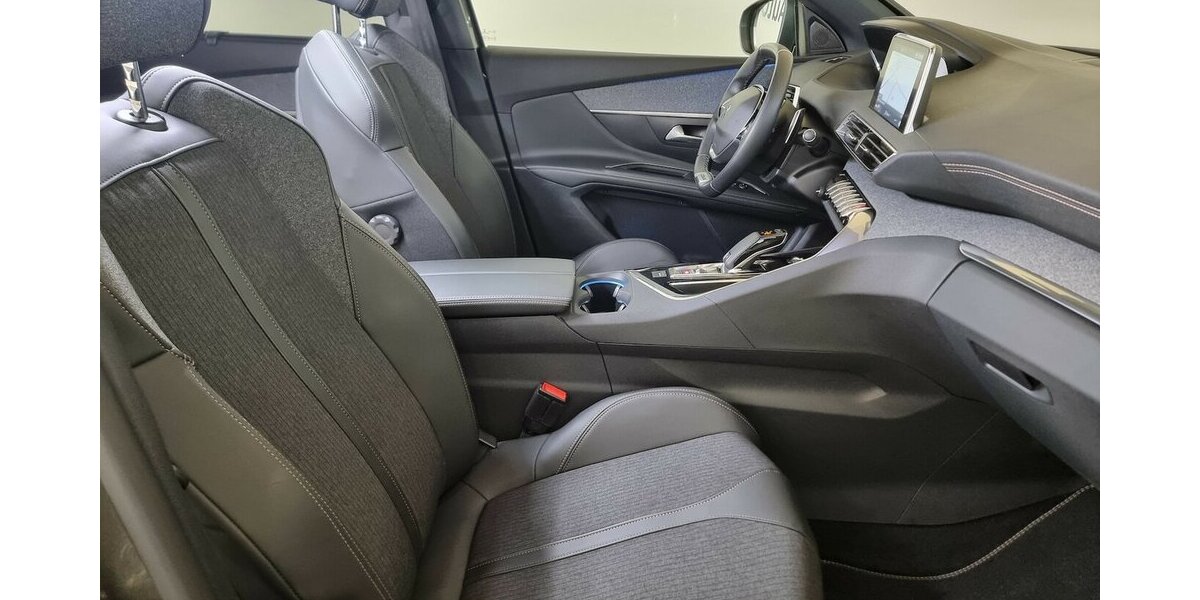 Peugeot 5008 GT-Line LED i-Cockpit 180° Kamera Keyless 58.900 km 23.900 &euro; Garrel 49681