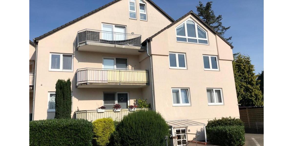 Helle und ruhige 2-Zimmer Wohnung mit PKW-Stellplatz ab 01.04. 2 zimmer