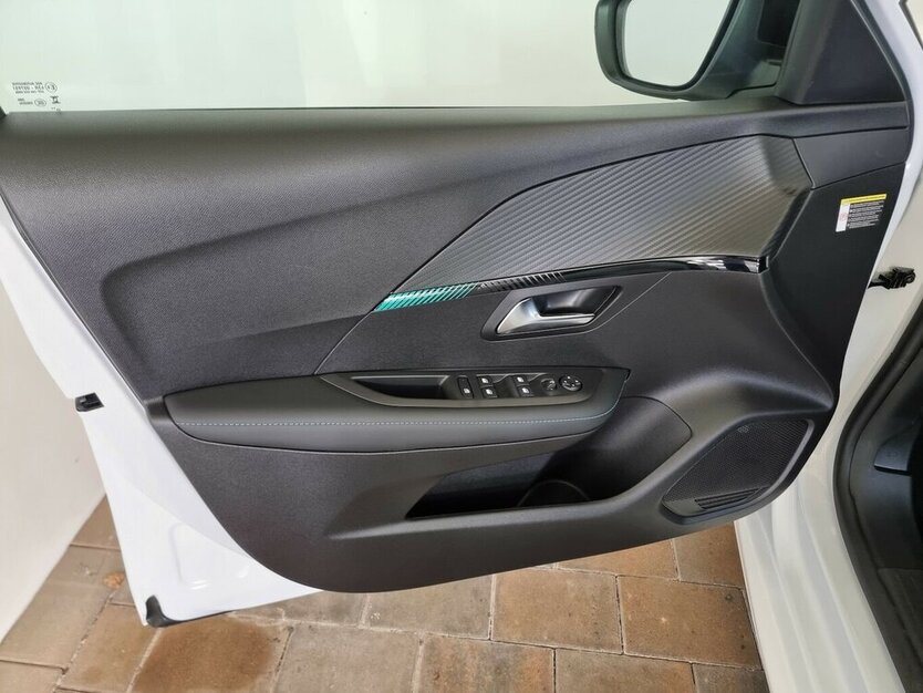 208 Allure Pack 100 APP LED i-Cockpit Kamera
