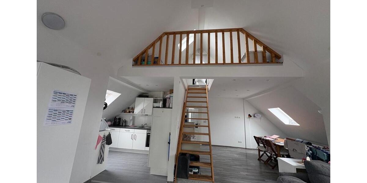 Dachgeschoßwohnung Delmenhorst Bungerhof - 5 Zimmer, 110 m&sup2;, 1.250&euro; | Angebot:26610303