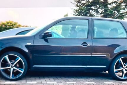 VW Golf 233.623 km 2.000 &euro; Delmenhorst 27749