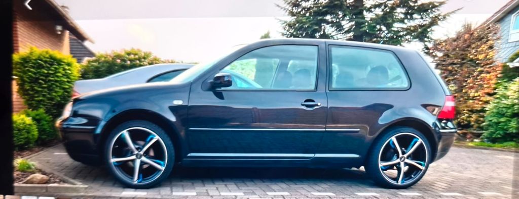 VW Golf 233.623 km 2.000 &euro; Delmenhorst 27749