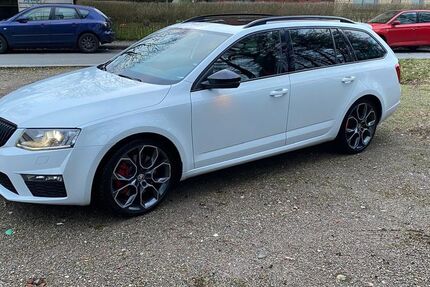 Skoda Octavia 114.500 km 17.999 € Oldenburg 26127