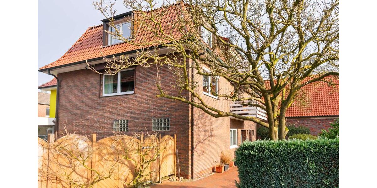 Dachgeschoßwohnung Bad Zwischenahn - 3.5 Zimmer, 127 m&sup2;, 1.200&euro; | Angebot:25783968