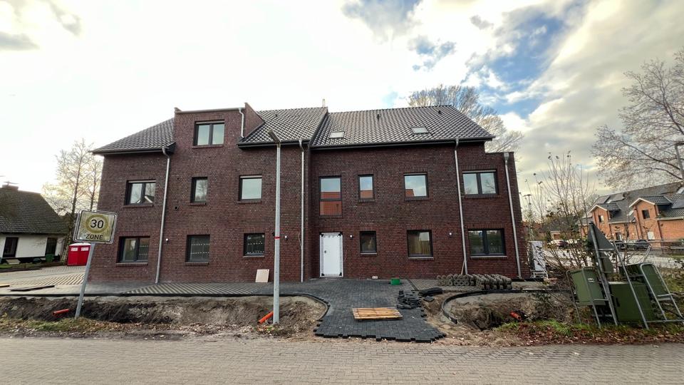 Große 5-Zimmer-Neubauwohnung mit Dachterrasse in Friedrichsfehn 5 zimmer