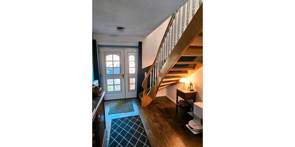 Einfamilienhaus Edewecht - 11 Zimmer, 300 m&sup2;, 449.000&euro; | Angebot:26723010