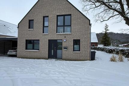 Haus Großenkneten - 4 Zimmer, 157 m&sup2;, 1.850&euro; | Angebot:24857772