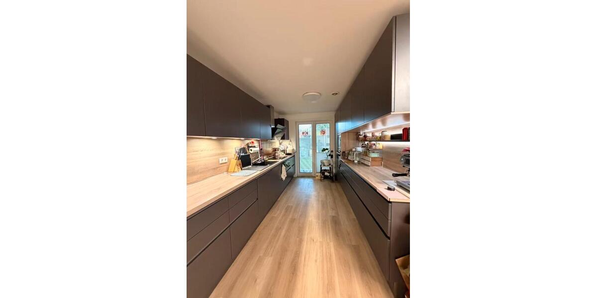 Erdgeschoßwohnung Oldenburg Bürgeresch - 4 Zimmer, 155 m&sup2;, 1.850&euro; | Angebot:26594425
