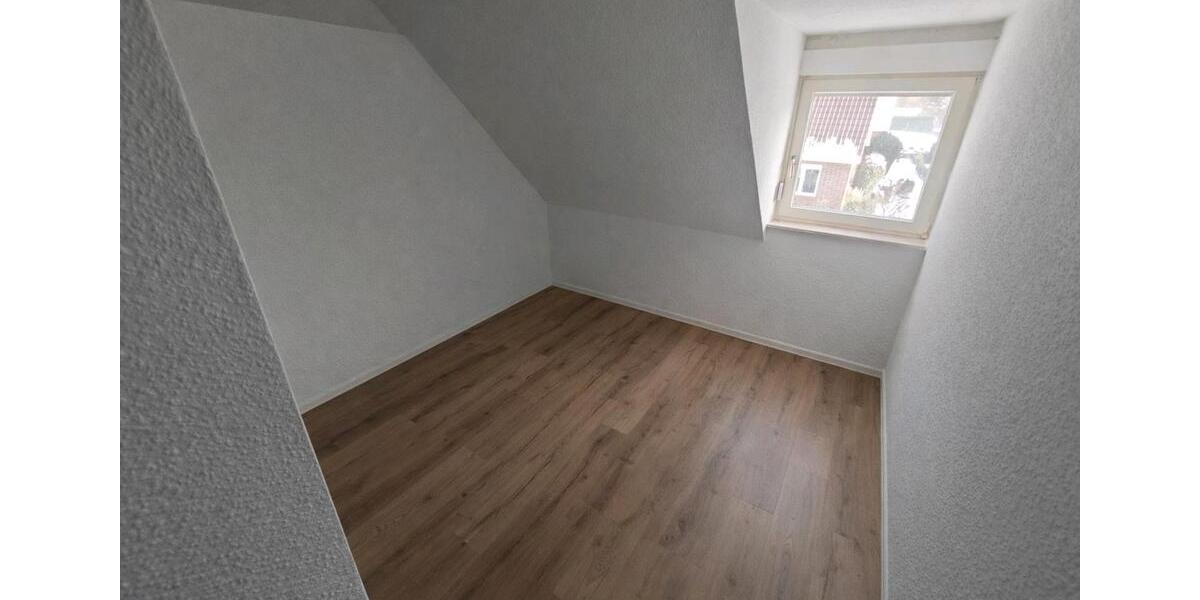 Einfamilienhaus Friesoythe - 6 Zimmer, 234 m&sup2;, 330.000&euro; | Angebot:24741772