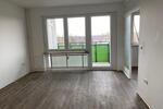 Helle 2-Zimmer-Wohnung mit Balkon zimmer