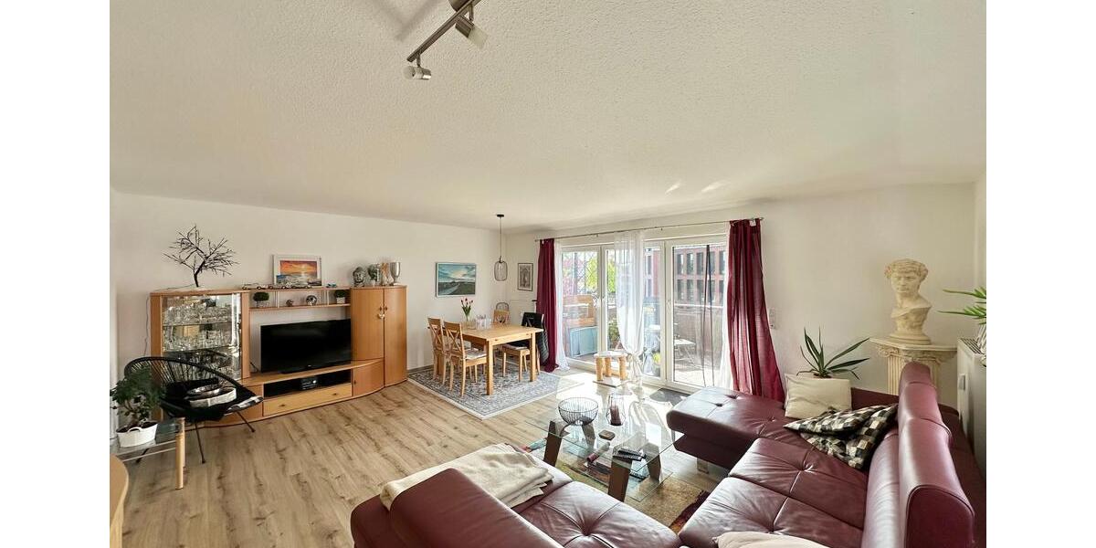 Dachgeschoßwohnung Westerstede - 3 Zimmer, 98 m&sup2;, 900&euro; | Angebot:26599586