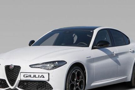 Alfa Romeo Giulia 16.666 km 46.990 € Oldenburg 26135