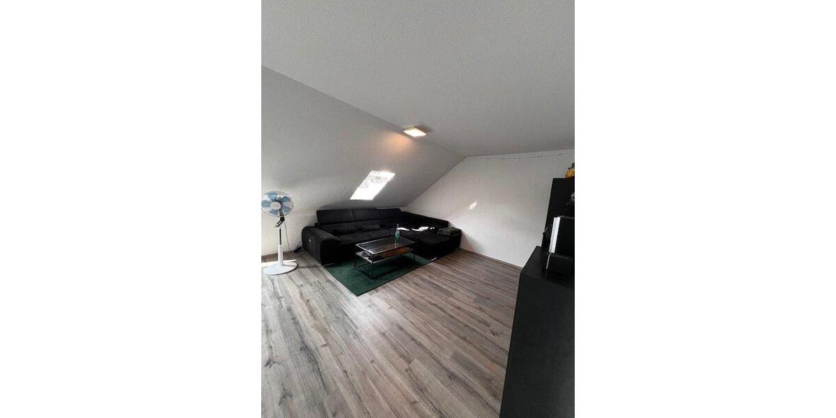 Dachgeschoßwohnung Oldenburg Eversten - 3 Zimmer, 74 m&sup2;, 1.000&euro; | Angebot:26447585