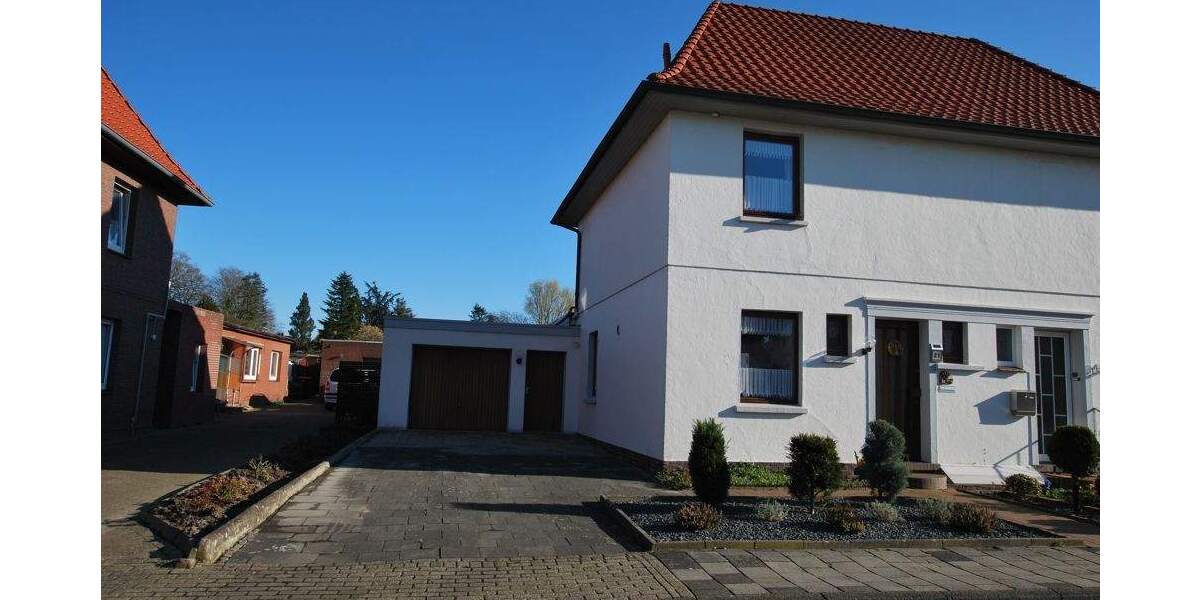 Doppelhaushälfte Varel - 4 Zimmer, 133 m&sup2;, 189.000&euro; | Angebot:25668921