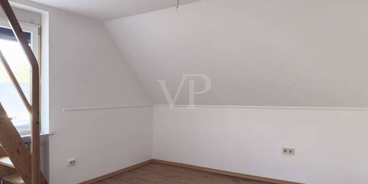 Mehrfamilienhaus, Wohnhaus Hatten Sandkrug I - 7 Zimmer, 229 m&sup2;, 469.000&euro; | Angebot:26930422