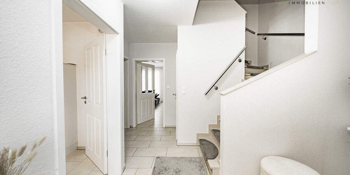 Mehrfamilienhaus, Wohnhaus Friesoythe - 8 Zimmer, 239 m&sup2;, 699.000&euro; | Angebot:24810229