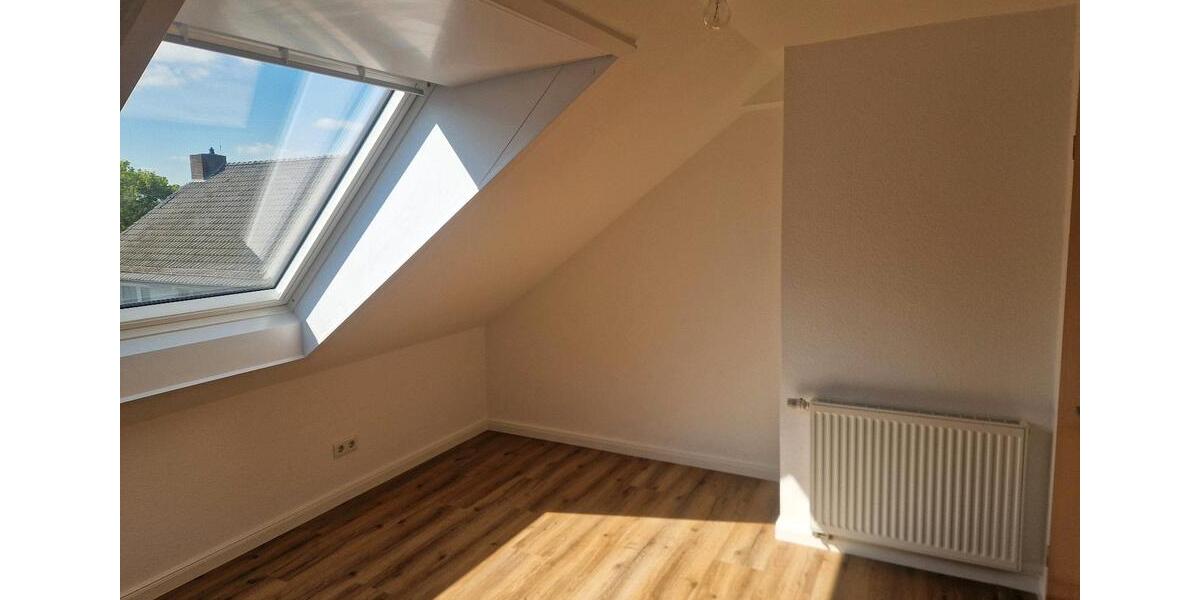 Dachgeschoßwohnung Ganderkesee - 3.5 Zimmer, 63 m&sup2;, 800&euro; | Angebot:26327344