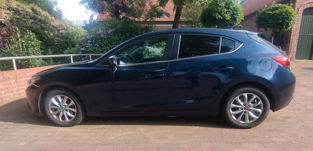 Mazda 3 150.000 km 8.000 &euro; Garrel 49681