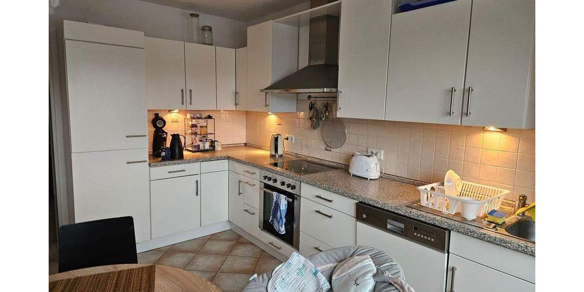 Etagenwohnung Oldenburg Kreyenbrück - 4 Zimmer, 130 m&sup2;, 1.100&euro; | Angebot:26740342