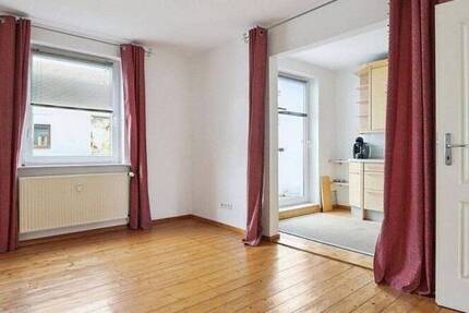 Charmante bezugsfertige 3 Zimmer-Wohnung in ruhiger, zentraler Lage - Bremen, Neustadt - von PRIVAT