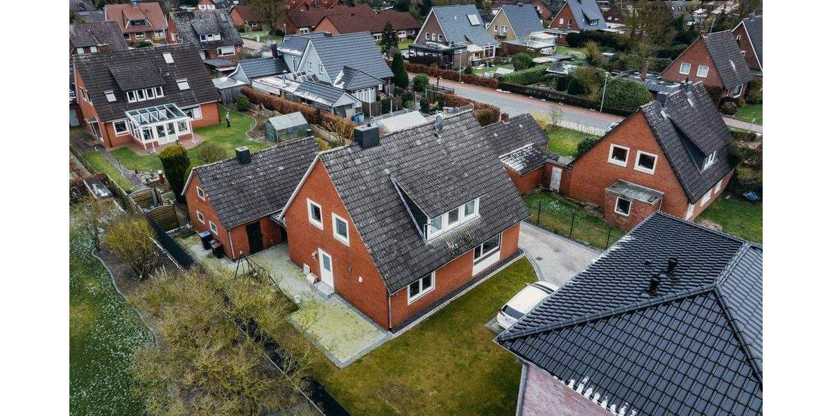 Einfamilienhaus Wiefelstede - 6 Zimmer, 130 m&sup2;, 299.000&euro; | Angebot:25736405