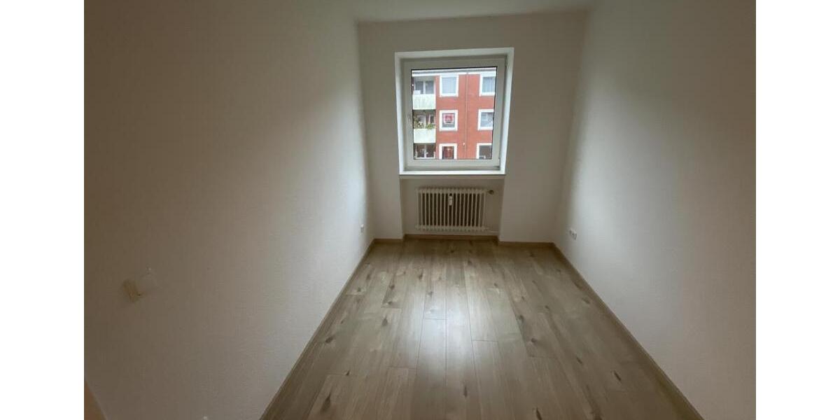 Etagenwohnung Varel - 3 Zimmer, 66 m&sup2;, 539&euro; | Angebot:25858331