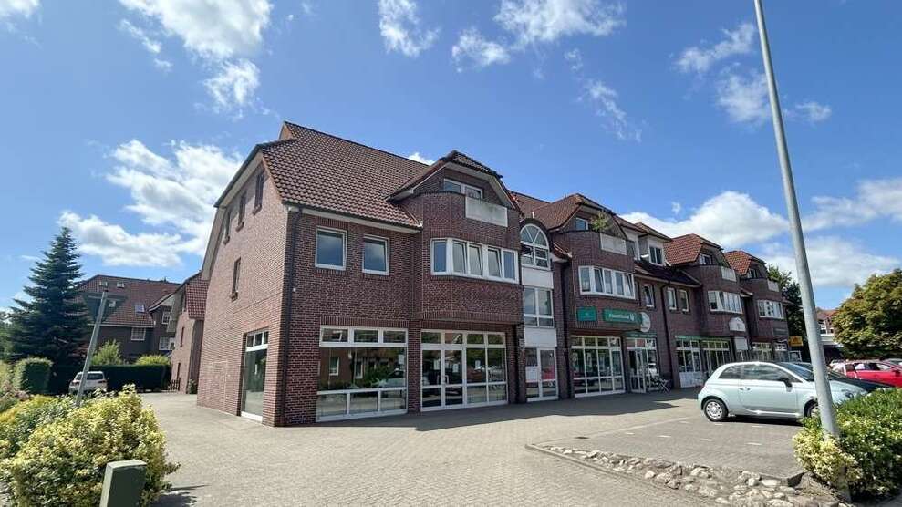 Einzelhandel in Bad Zwischenahn 1.350 € 76.6 m²