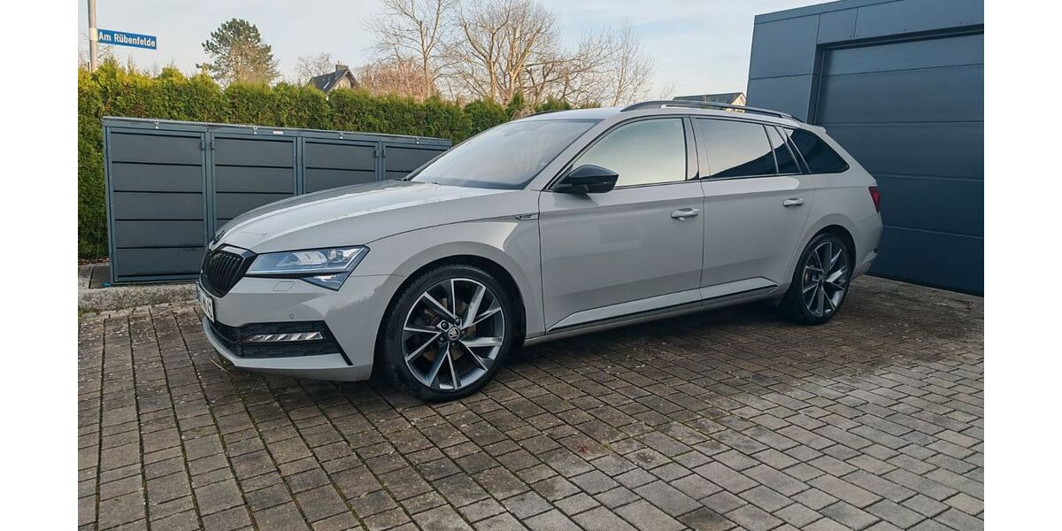 Skoda Superb 121.000 km 22.900 &euro; Schwanewede 28790