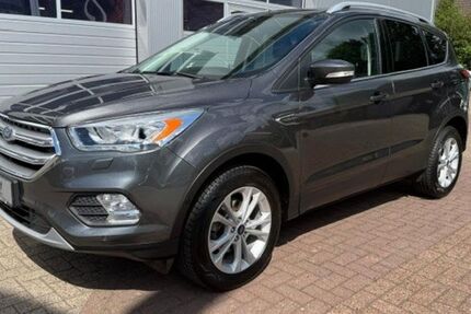 Ford Kuga 93.850 km 13.590 &euro; Augustfehn 26689
