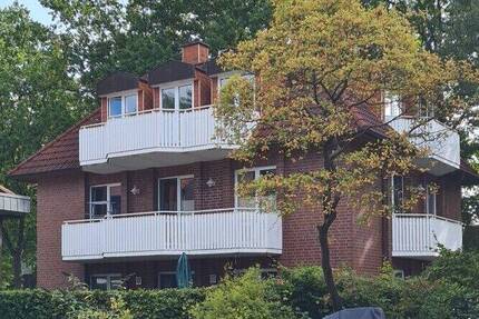 Attraktive Dachgeschosswohnung mit zwei Balkonen in ruhiger Lage von Oldenburg 3 zimmer