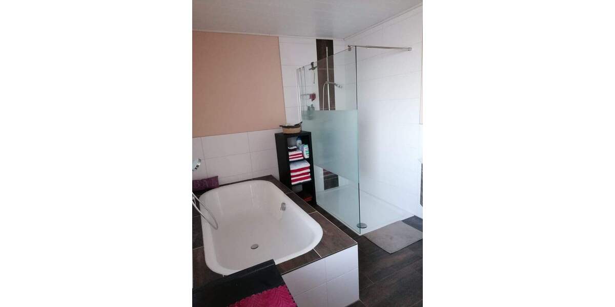 Mehrfamilienhaus, Wohnhaus Elsfleth - 8 Zimmer, 274 m&sup2;, 435.000&euro; | Angebot:25669816