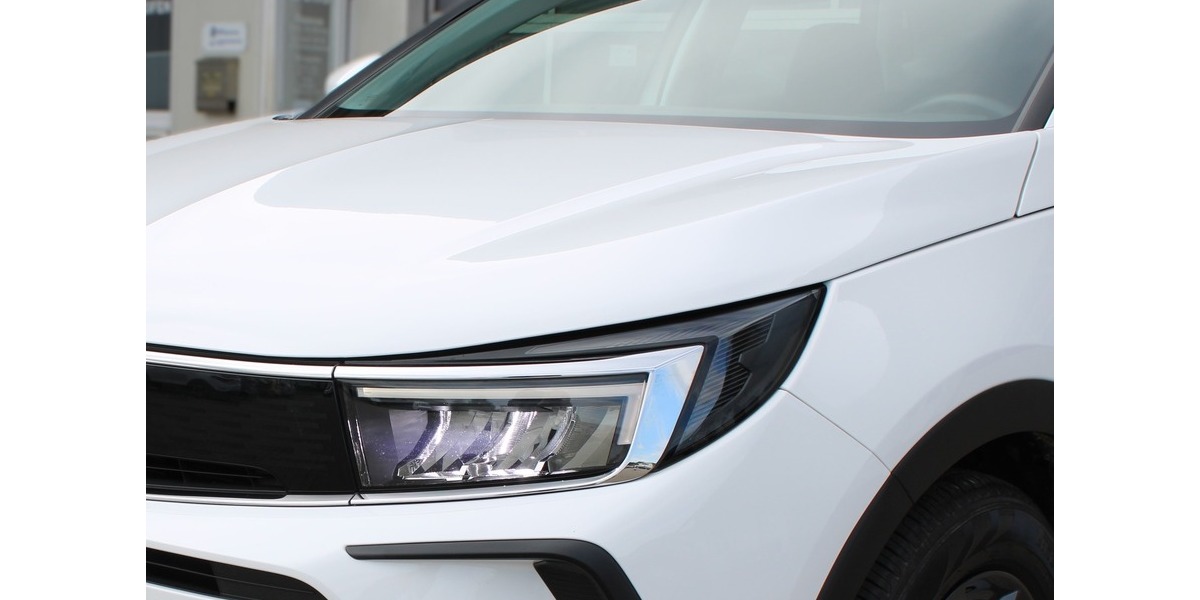 Opel Grandland EDITION AUTOMATIK 1.HD ACC/PDC/KLIMA 99.985 km 17.490 &euro; Hatten 26209