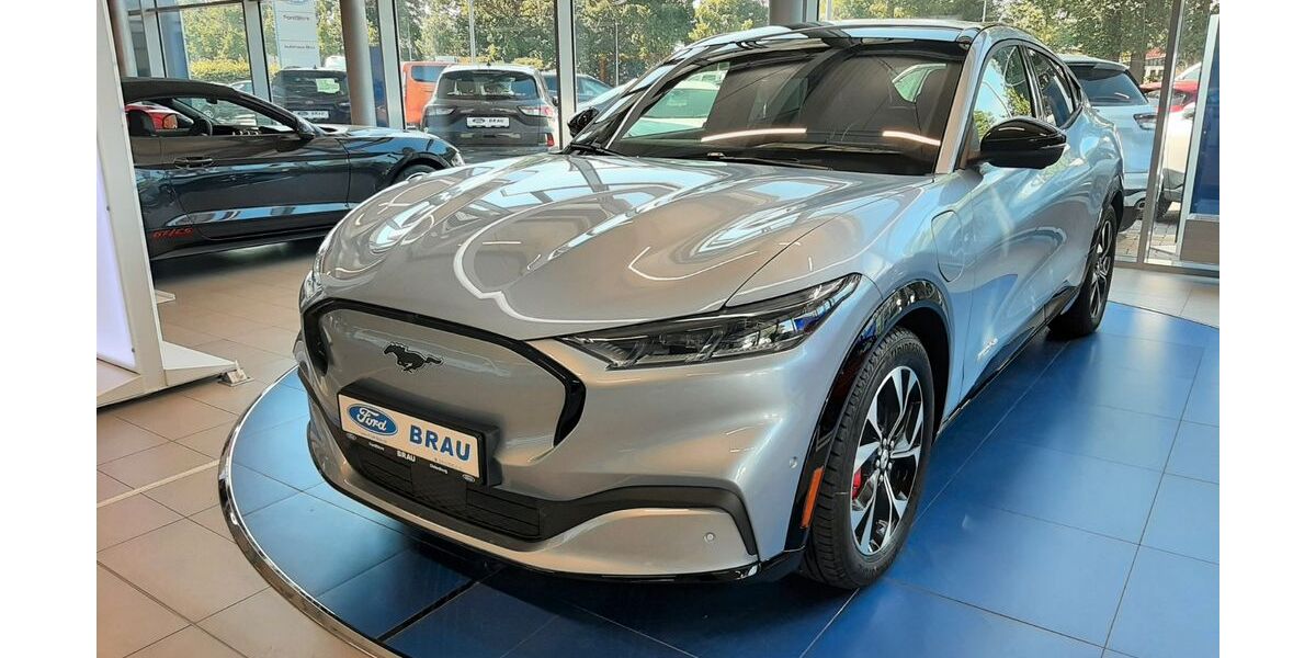 Ford Mustang Mach-E 39.999 km 37.990 € Oldenburg 26122