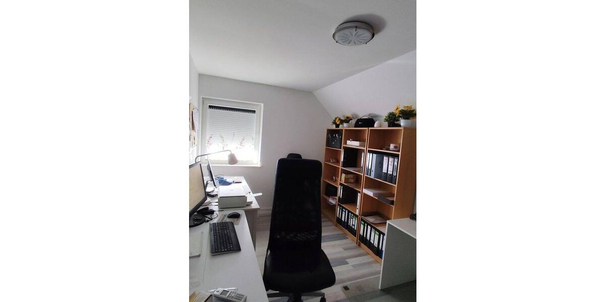 sehr gepflegte Doppelhaushälfte , 5 Jahre jung , von privat 4 zimmer