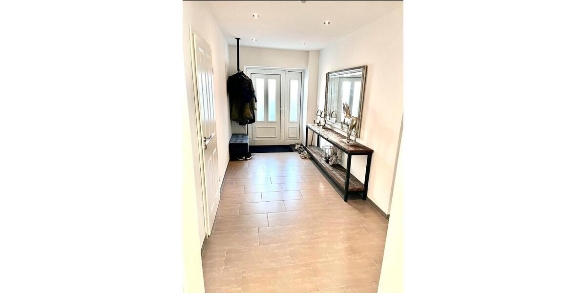 Erdgeschoßwohnung Delmenhorst Bungerhof - 4 Zimmer, 32 m&sup2;, 1.300&euro; | Angebot:25369535