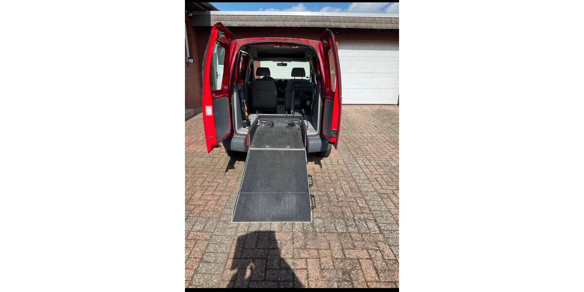 VW Caddy 103.000 km 12.000 &euro; Oldenburg 26125