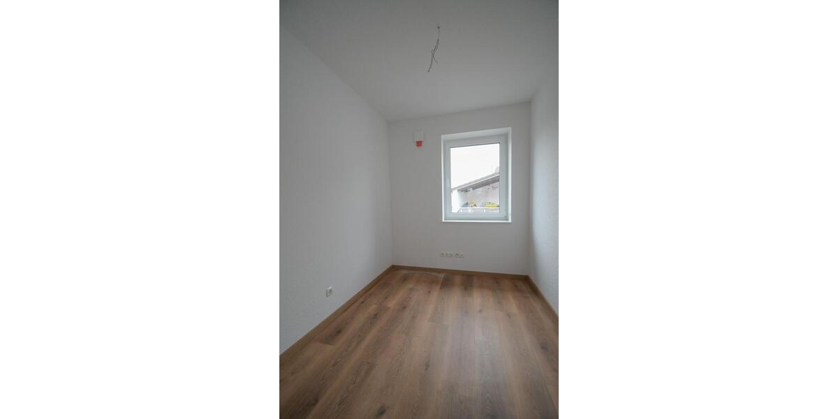 Etagenwohnung Edewecht - 3 Zimmer, 82 m&sup2;, 1.000&euro; | Angebot:25874262