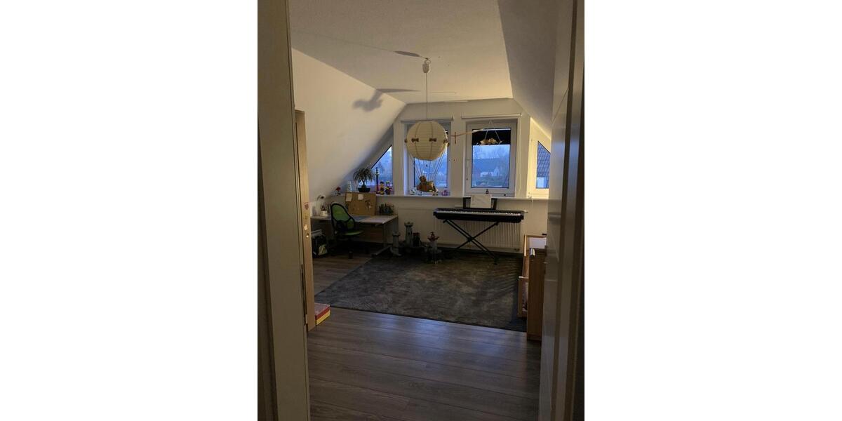Einfamilienhaus Edewecht - 7 Zimmer, 263 m&sup2;, 2.290&euro; | Angebot:26225549