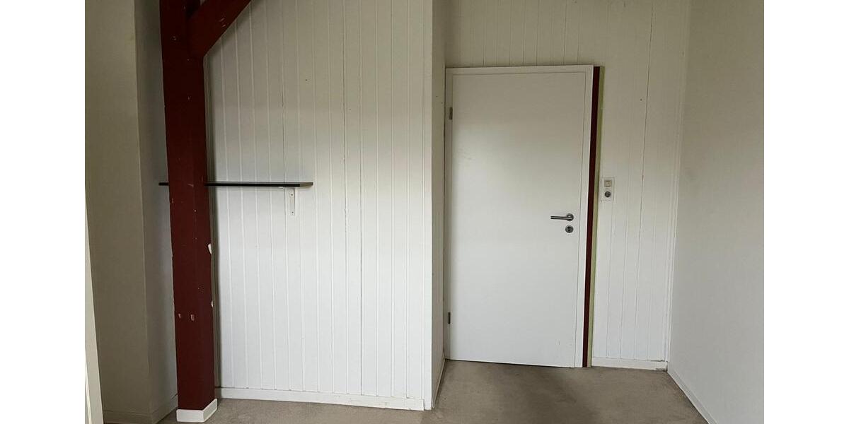 Dachgeschoßwohnung Oldenburg Drielaker-Moor - 1 Zimmer, 13 m&sup2;, 270&euro; | Angebot:24345971