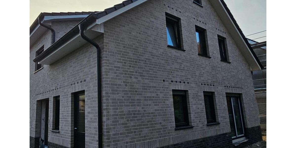 120qm Doppelhaushälfte Neubau in Wahnbek 4 zimmer