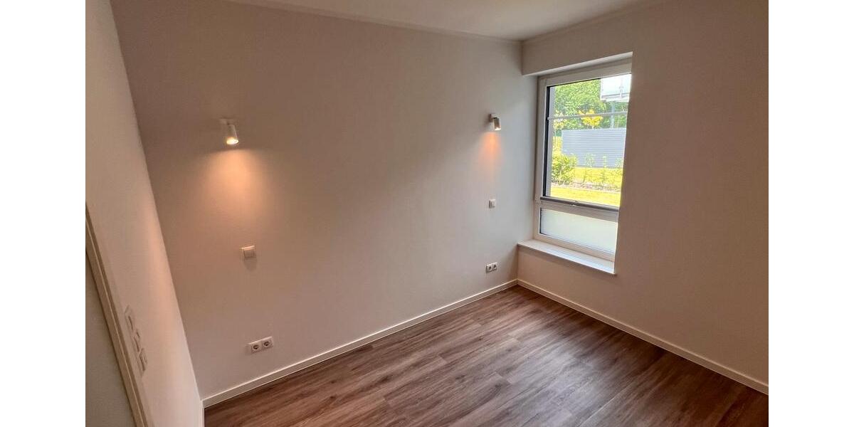 Moderne helle 3-Zimmerwohung, Terrasse, Einbauküche und Carport 3 zimmer