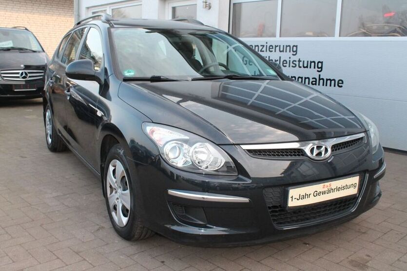 i30