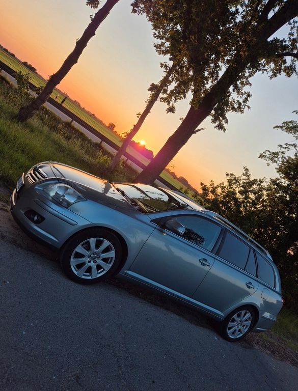Avensis