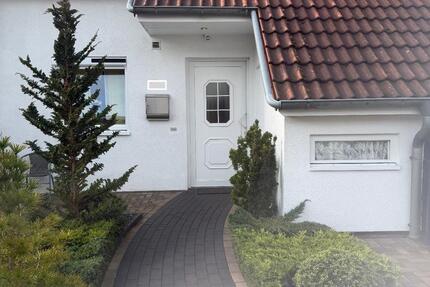 Haus Delmenhorst Bungerhof - 4 Zimmer, 100 m&sup2;, 1.250&euro; | Angebot:25291290