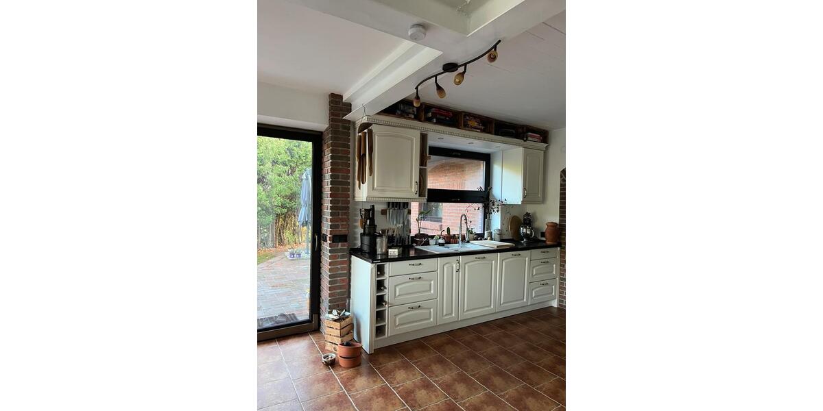 Einfamilienhaus Edewecht - 7 Zimmer, 250 m&sup2;, 550.000&euro; | Angebot:27085626