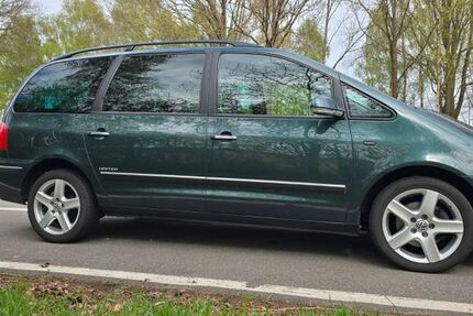 VW Sharan 204.400 km 5.500 &euro; Edewecht 26188