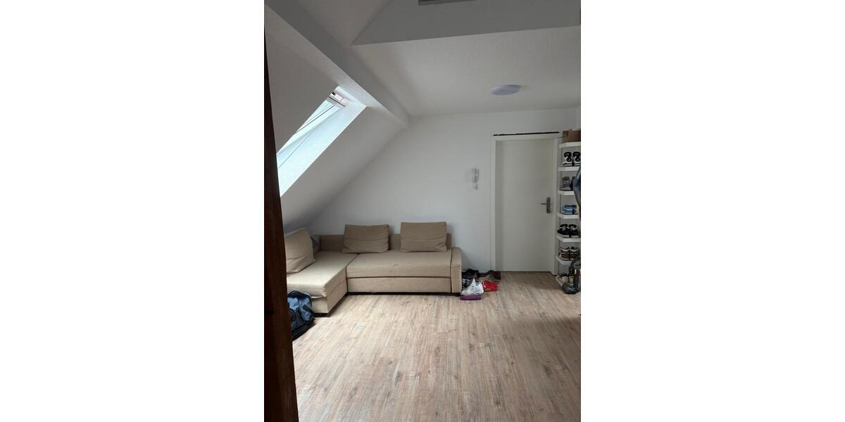 Dachgeschoßwohnung Westerstede - 1 Zimmer, 35 m&sup2;, 650&euro; | Angebot:26623609