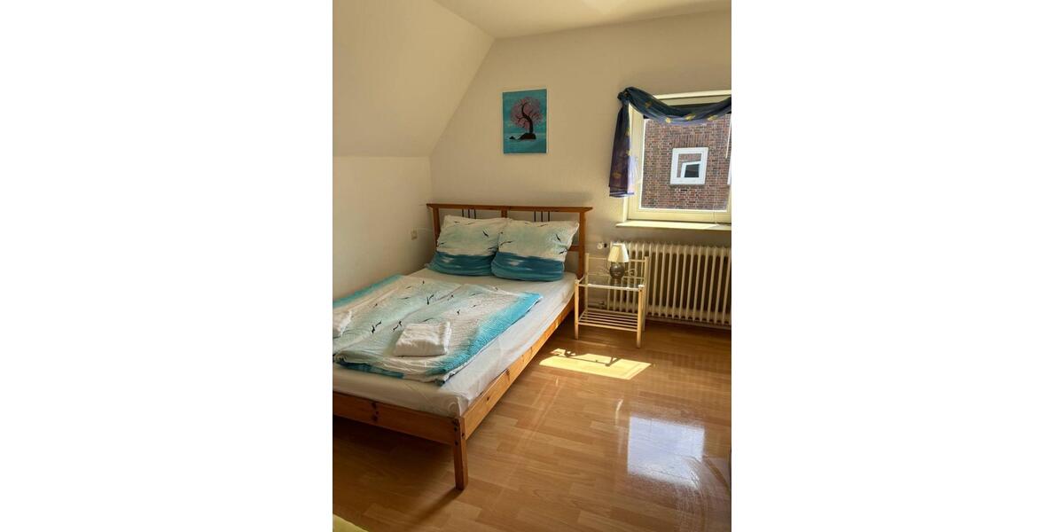 Dachgeschoßwohnung Oldenburg Ziegelhof - 3 Zimmer, 50 m&sup2;, 380&euro; | Angebot:24700955